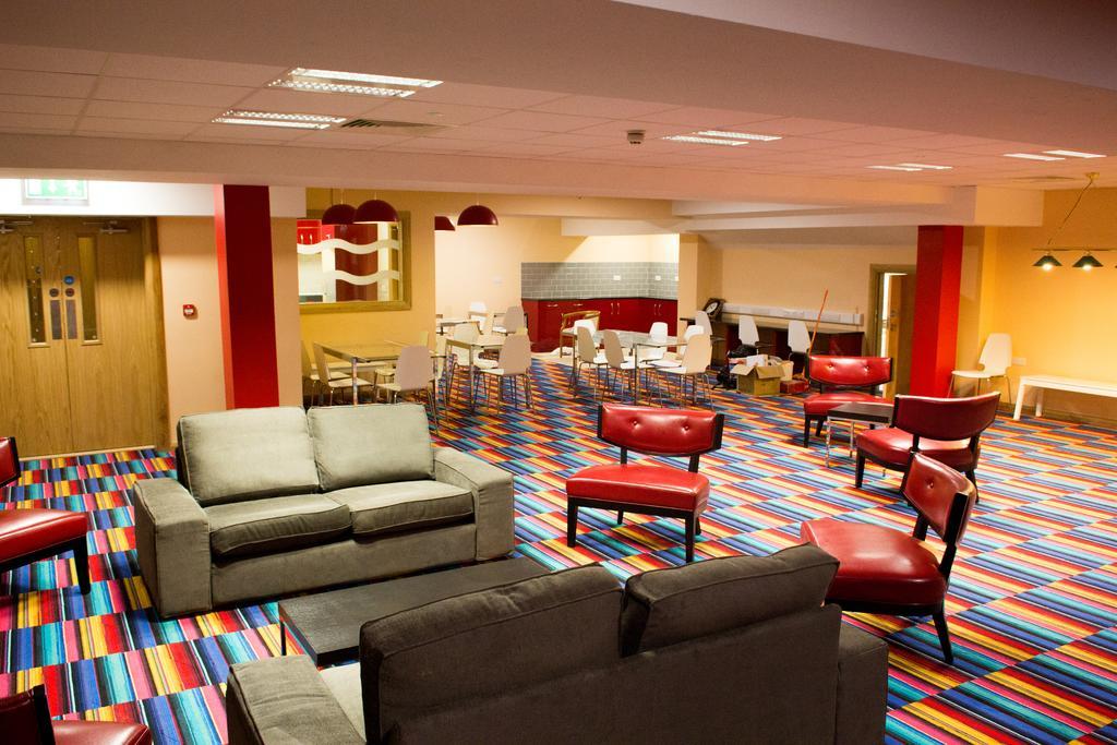 Savoy Hostel Galway City Centre المظهر الخارجي الصورة